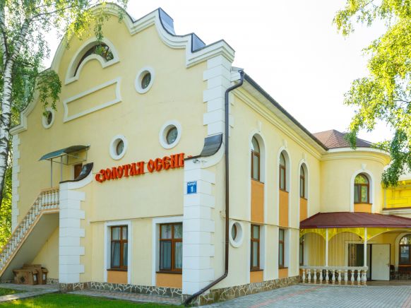 Отель Золотая осень по адресу Московская обл., Раменский г. о., п. Быково, ул. Опаринская, д. 77/5, к. 1