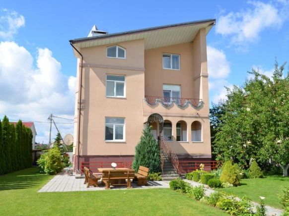 Отель With sauna and pool по адресу Гродно, 3ий переулок Осенний 16