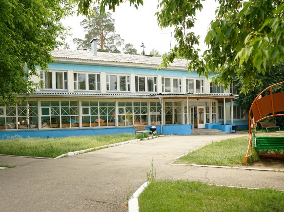 Парк-Отель Звездный по адресу Иркутская обл., Ангарский р-н, с. Савватеевка, 2-й км автодороги Ангарск
