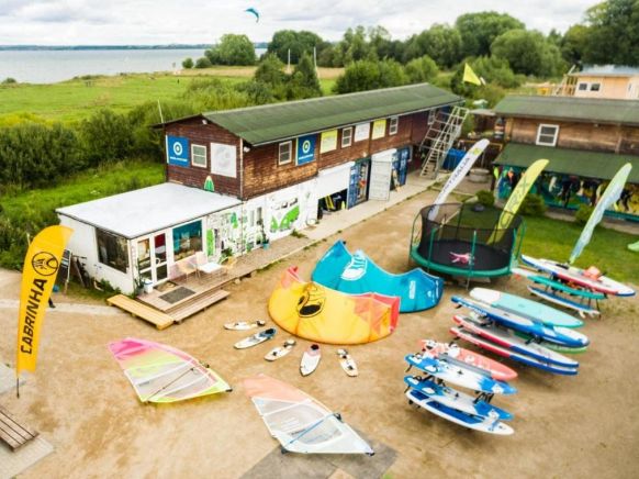 Гостиница Surf Point по адресу Веськово, ул. Петра Первого, д. 43Б