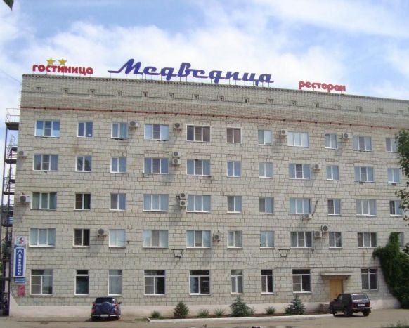 Гостиница Медведица по адресу Михайловка, 2-Краснознаменская, д. 14а, 778 км трассы М-6 (Р22)