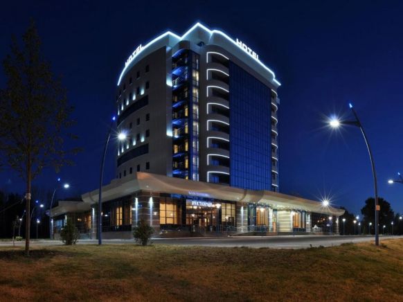Отель Royal Hotel Spa & Wellness по адресу Ярославль, Которосльная набережная, д. 55