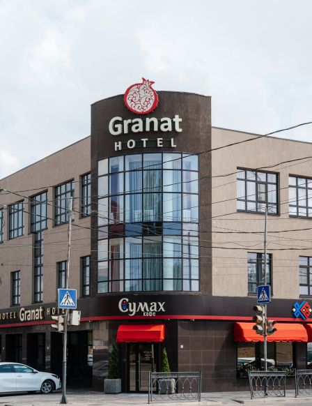 Гостиница Granat Hotel по адресу Астрахань, ул. Адмирала Нахимова, д. 47