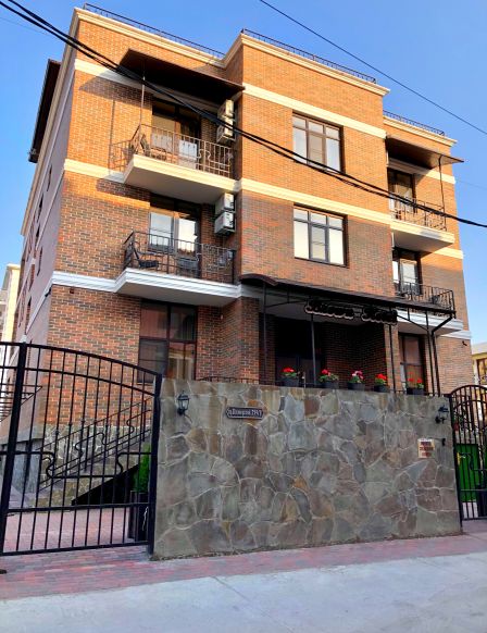 Отель Brown Hotel по адресу Анапа, пр. Пионерский, д. 259