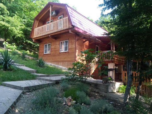 Guesthouse Betta Village по адресу Бетта, ул. Подгорная, д. 9/1