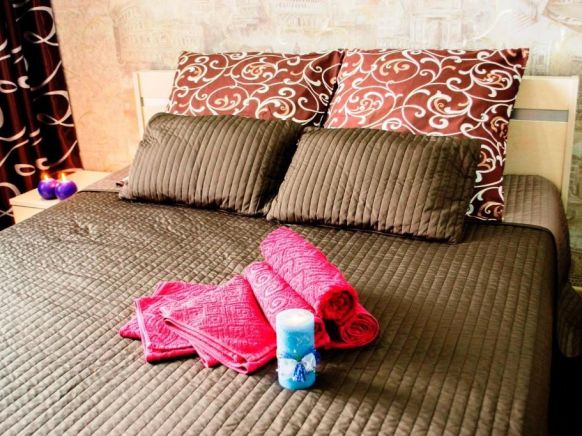 Sauna Jacuzzi Luxe ApartComplex, Минск-центр города по адресу Минск, 4-B vulica Skryhanava