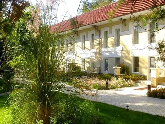 Пансионат Дольче Вита по адресу Евпатория, ул. Токарева, д. 6