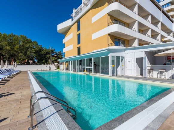 Отель Alean Club Majestic по адресу Анапа, Пионерский пр-кт , д. 20м