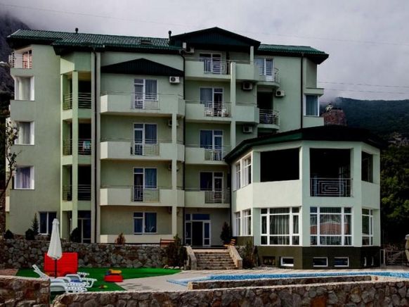 Гостевой дом Green Hill по адресу Форос, ул. Северная, д. 38