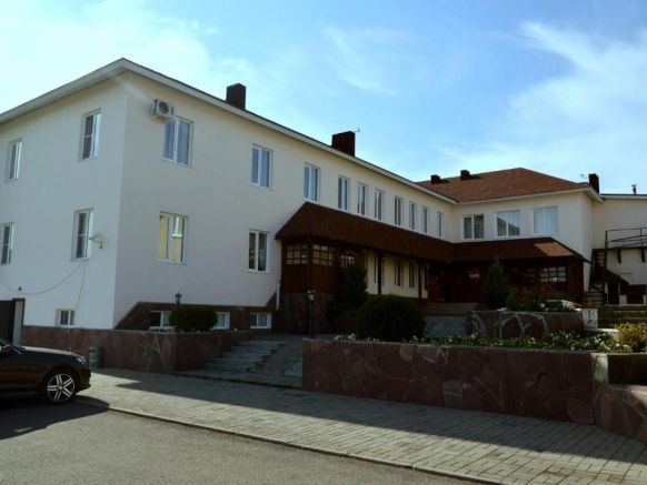 Отель Polyanka по адресу Башкортостан, Абзелиловский р-н, дер. Зеленая Поляна, ул. Курортная, д. 29