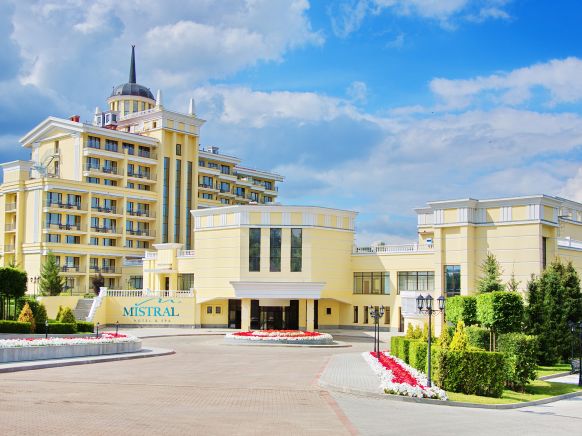 Отель Мистраль Отель и СПА по адресу Московская обл., г.о. Истра, тер. Строй Капитал, д. 1