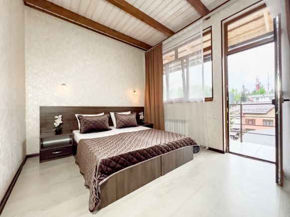 Отель Greek House по адресу Красная Поляна, ул. Заповедная, д. 2
