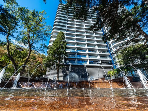 Апартаменты Park House 3х комнатная квартира по адресу Ялта, Парковый пр-д, д. 6б