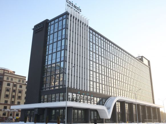 Отель Cosmos Omsk Hotel по адресу Омск, наб. Тухачевского, д. 10