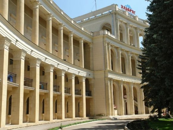 Санаторий Эльбрус по адресу Кисловодск, ул. Профинтерна, д. 33