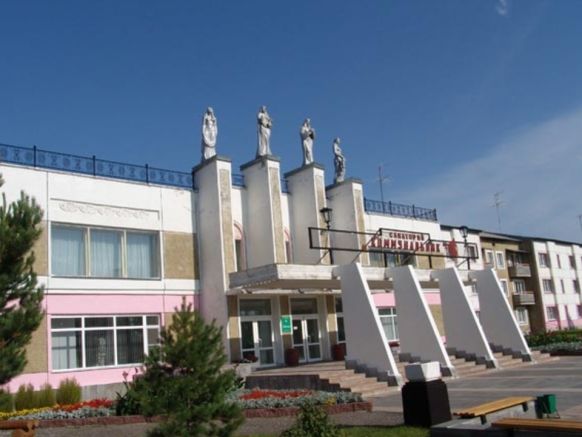 Санаторий Коммунальник по адресу Омская обл., Омский р-н, с. Красноярка, ул. с/п Коммунальник, д. 4