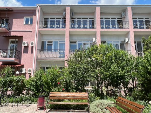 Пансионат Юпитер по адресу Евпатория, ул. Кирова, д. 52