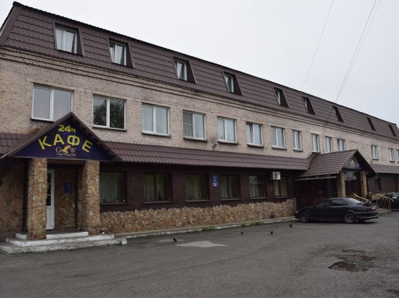 Гостиница Золотое Крыло на Бугарева по адресу Новокузнецк, ул. Бугарева, д. 38