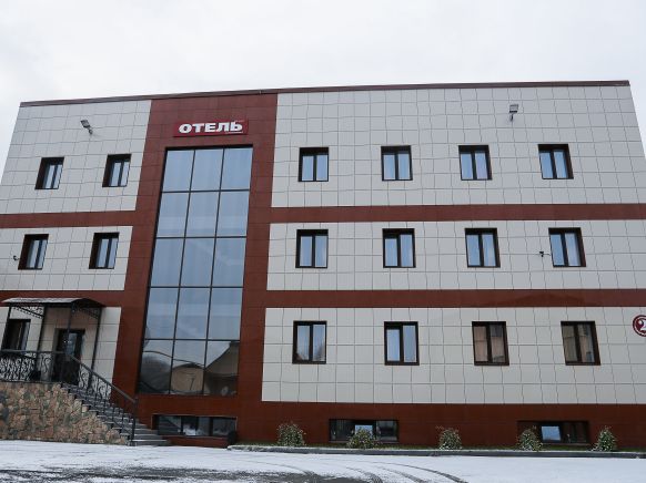 Отель Антураж по адресу Новосибирск, ул. Новороссийская, д. 2