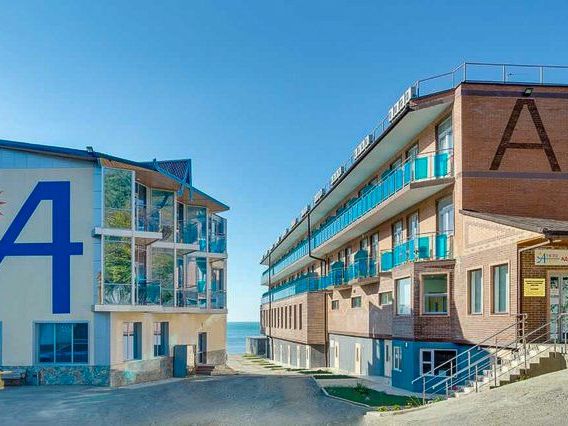 Семейный отель Aton Family Hotel по адресу Джубга, ул. Маяковского, д. 1